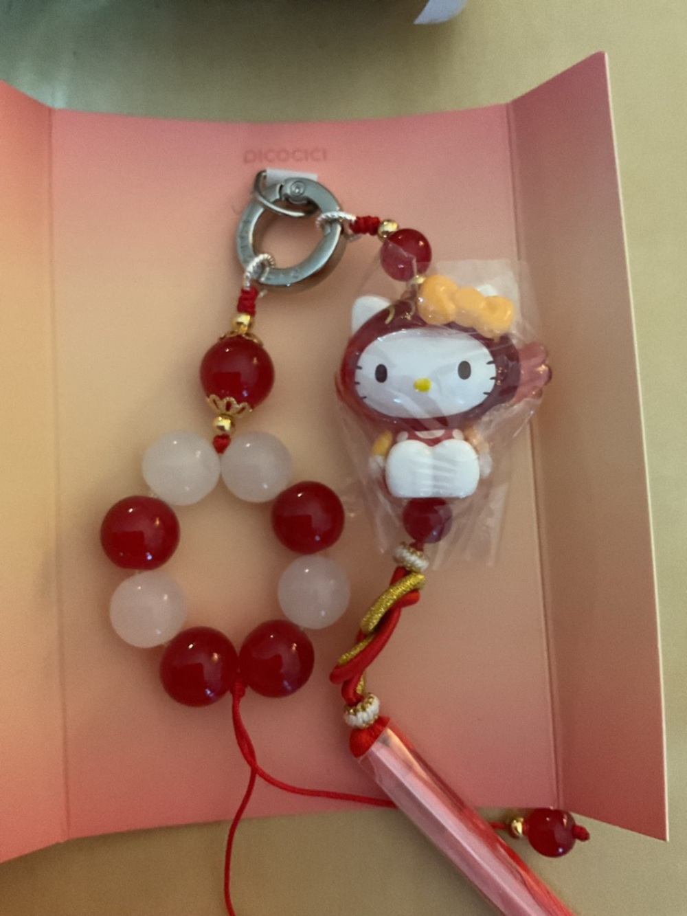 Hello Kitty Phone Chain Mini Confirmed Blind Box Golden Harvest - Picture 6 of 6